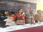 Ditreskrimum-dan-jajaran-menggelar-press-release-tersangka-tawuran-Jumat-8122023.jpg