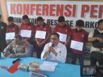 Ditresnarkoba-Polda-Sumsel-menangkap-lima-orang-kurir-narkoba-bawa-3-kilo-sabu.jpg