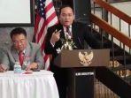 Dodi-Reza-Bupati-Penuh-Penghargaan.jpg