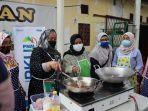 Edukasi-Masyarakat-Hindari-Utang-dengan-Rentenir-PNM-Berikan-Modal-Usaha-untuk-Emak-emak.jpg