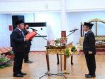 Gubernur-Sumsel-H-Herman-Deru-resmi-melantik-dan-mengambil-sumpah-jabatan-Ir-SA-Supriono.jpg