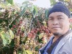 Irwan-Petani-kopi-Muara-Enim.jpg