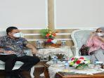 Kanan-Anggota-Komisi-III-DPR-RI-Hj-Renny-Astuti-SH-SpN-dan-kiri-Plt-Asisten-1.jpg