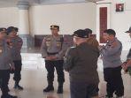 Kapolda-Sumsel-Irjen-Pol-A-Rachmad-Wibowo-kiri-berbicara-dengan-unsur-Forkopimda.jpg