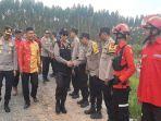 Kapolda-Sumsel-Irjend-Pol-A-Rachmad-Wibowo-SIk-ketika-meninjau-persiapan-pasukan-PT-BPP.jpg