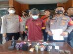 Kapolsek-SU-I-Kompol-Ahmad-Firdaus-pres-rilis-kasus-pencurian.jpg