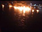 Kebakaran-di-sungai-musi.jpg