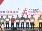 Kemenkumham-menerima-penghargaan-dari-KPAN-RB.jpg