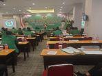 Ketua-DPW-PPP-Sumsel-H-Agus-Sutikno-SE-MM-MBA-memberikan-arahan-pada-Rapimwil.jpg