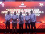 Ketua-dan-anggota-KPU-Ogan-Ilir-saat-memberikan-keterangan-kepada-awak-media.jpg