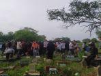 Korban-tewas-di-14-Ulu-Palembang-dimakamkan-di-TPU-Kandang-Kawat.jpg