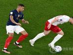 Kylian-Mbappe-kiri-berebut-bola-dengan-Pierre-Emile-Hojbjerg.jpg