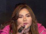 Lisa-Mariana-ungkap-hubungan-Revalino.jpg