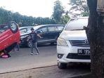 Mobil-Ayla-Terbalik-1.jpg