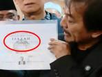 PENAMPAKAN-Salinan-Ijazah-Jokowi-dari-KPU-Roy-Suryo-Ungkap-Hasil-Penelitian.jpg