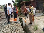PT-KAI-Persero-meninjau-langsung-lokasi-drainase-GOR-Pancasila.jpg