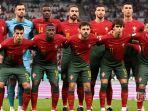 Para-pemain-tim-Portugal-berfoto-jelang-tanding-kontra-Uruguay-Piala-Dunia-2022.jpg
