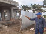 Pelaksana-pembangunan-kantor-Disdik-dan-Dinkes-Ogan-Ilir-Rustam-Effendi.jpg
