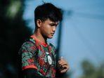 Pemain-PSS-Sleman-Hokky-Caraka-saat-menjalani-sesi-latihan.jpg