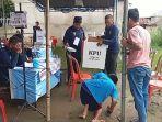 Pemilih-disabilitas-di-Ogan-Ilir-memberikan-suara-pada-Pilkada-Rabu-27112024-lalu.jpg