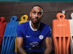 Pierre-Emerick-Aubameyang-kembali-ke-London-untuk-memperkuat-Chelsea.jpg