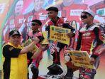 Pj-Bupati-Muba-Sandi-Fahlepi-secara-resmi-memulai-gelaran-Kejuaraan-Nasional-Motoprix.jpg