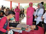 Polres-Muara-Enim-bersinergi-dengan-TNI-dan-PMI-menyelenggarakan-Bakti-Kesehatan-Donor-Darah-3.jpg
