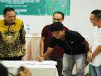 Presiden-Klub-PS-Palembang-Ratu-Dewa-kanan-bersama-Manager-Tim-Liga-3-Zulfikar-Muharrami.jpg