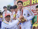 Raih-medali-muara-enim.jpg