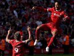 Roberto-Firmino-dan-Virgil-van-Dijk-merayakan-gol-dalam-laga-Liverpool.jpg