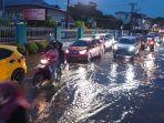 Ruas-Jalan-di-Palembang-Jadi-Langganan-Banjir.jpg