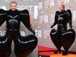 Sam-Smith-penyanyi-lagu-Unholy.jpg