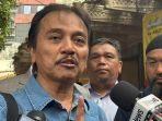 Selain-Serang-Jokowi-Roy-Suryo-Kini-Dukung-Pemakzulan-Wapres-Gibran.jpg