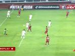 Sepakan-gelandang-timnas-U-22-Indonesia-M-Taufany-Muslihuddin.jpg