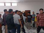 Sidang-Sularno-ricuh.jpg