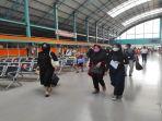 Suasana-penumpang-KA-di-Stasiun-Kertapati-Palembang.jpg