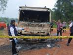 TRUK-TERBAKAR-DI-OI.jpg