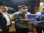 Tak-Lagi-Jabat-Presiden-Sriwijaya-FC-Hendri-Zainuddin-Gabung-Partai-Nasdem-Maju-Pilwako-Palembang.jpg