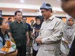 Mentan Ancam Pengusaha Jual Bahan Pokok di Atas HET, Tinjau  Operasi Pasar Murah di Palembang