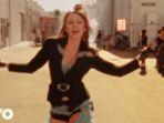 Translate-Lirik-Lagu-Easy-Lover-by-Miley-Cyrus-Lagu-Hits-Posisi-ke-2-di-Spotify-Minggu-Ini.jpg