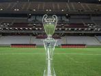 Trofi-Liga-Champions-tengah-dipamerkan-di-Stadion-Olimpiade-Atatürk-Istanbul-Turki.jpg