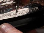 Trofi-Piala-FA-2022-2023-sudah-diukur-nama-Manchester.jpg
