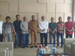 Wako-foto-bareng-perwakilan-warga.jpg