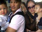 adjie-massaid-dan-angelina-sondakh.jpg