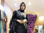 andien-tampil-dengan-hijab-princess-koleksi-rumah-hijrah_20161017_142221.jpg