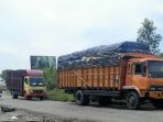 angkutan-batubara_20170612_235321.jpg