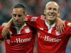 arjen-robben-dan-franck-ribery_20150508_173507.jpg