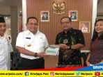 bupati-muba-h-dodi-reza-alex-noerdin-kedua-dari-kiri-hadi-prayogo-ririen-kusumawardhani_20180919_151415.jpg