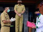 bupati-musirawas-h-hendra-gunawan-mendonasikan.jpg