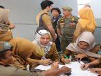 ciduk-65-asn-di-mal-saat-jam-kerja-kasat-pol-pp-sesuai-instruksi-gubernur-sumsel-h-herman-deru.jpg